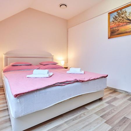 ADA Apartmanház Hajdúszoboszló Esterno foto