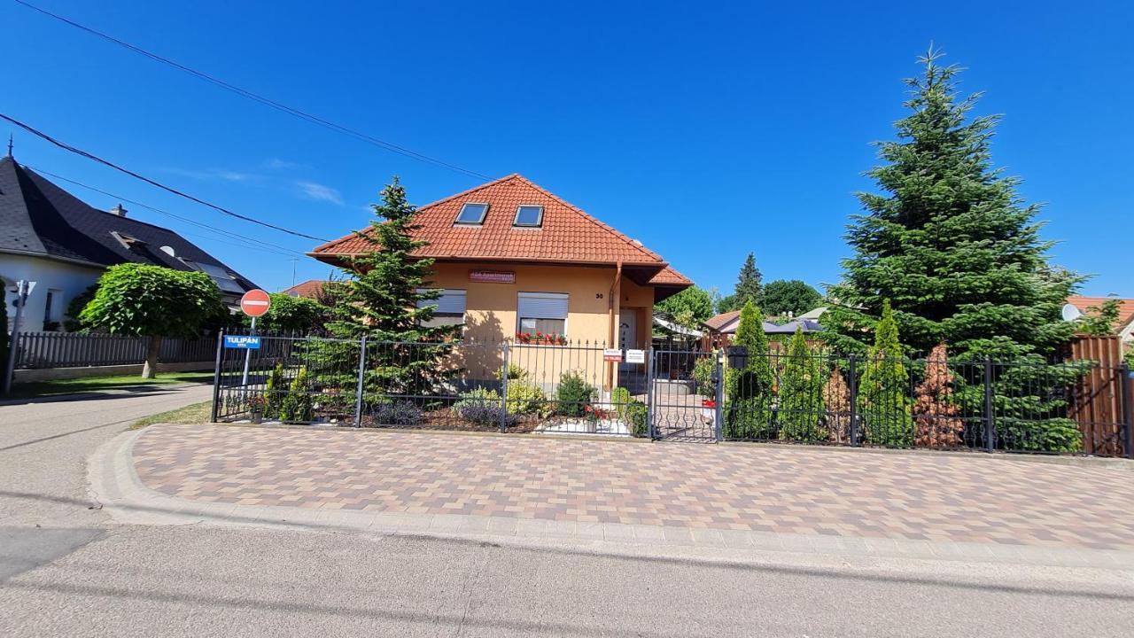 ADA Apartmanház Hajdúszoboszló Esterno foto