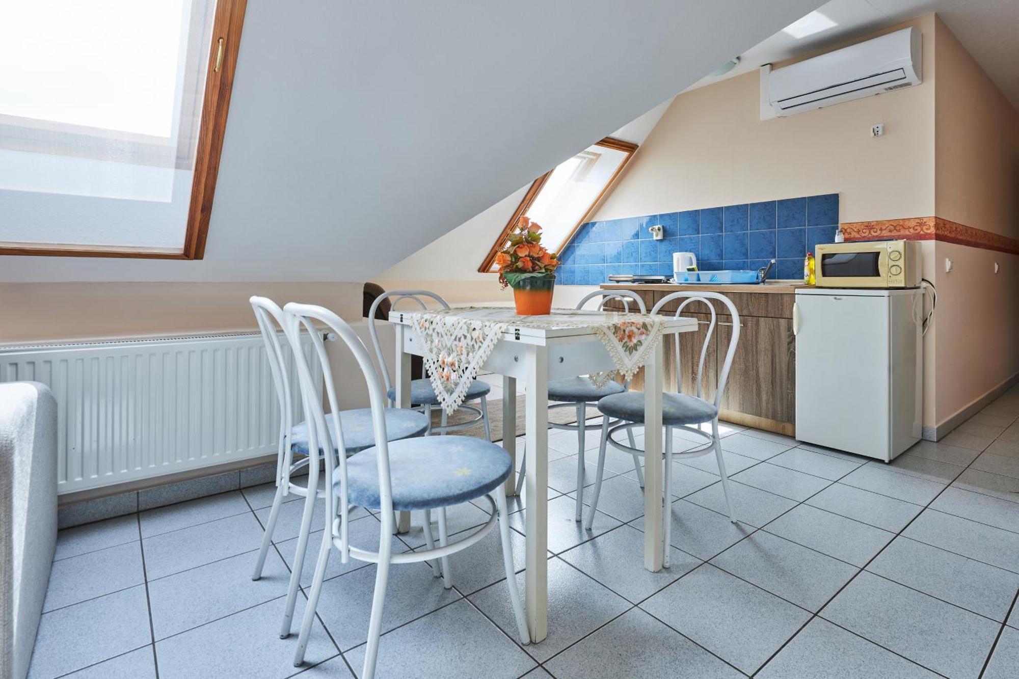 ADA Apartmanház Hajdúszoboszló Esterno foto