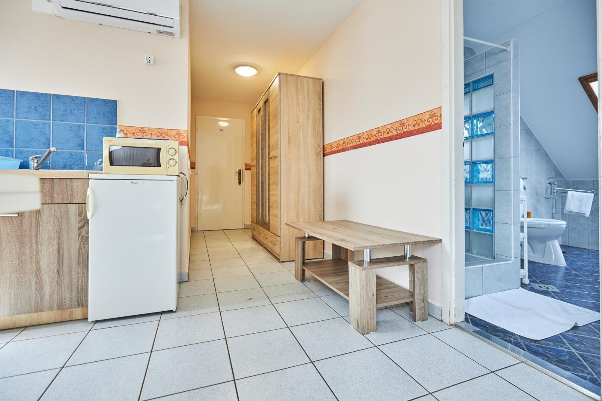 ADA Apartmanház Hajdúszoboszló Esterno foto