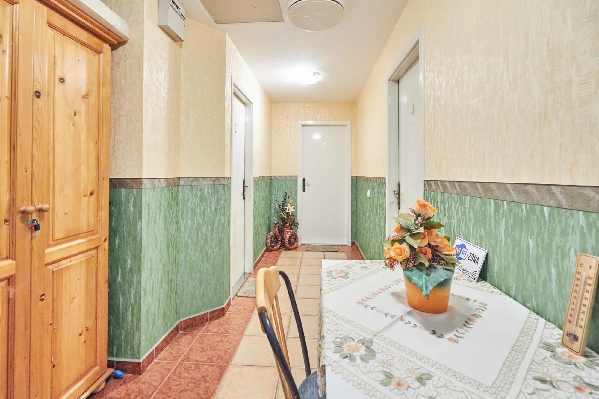 ADA Apartmanház Hajdúszoboszló Esterno foto
